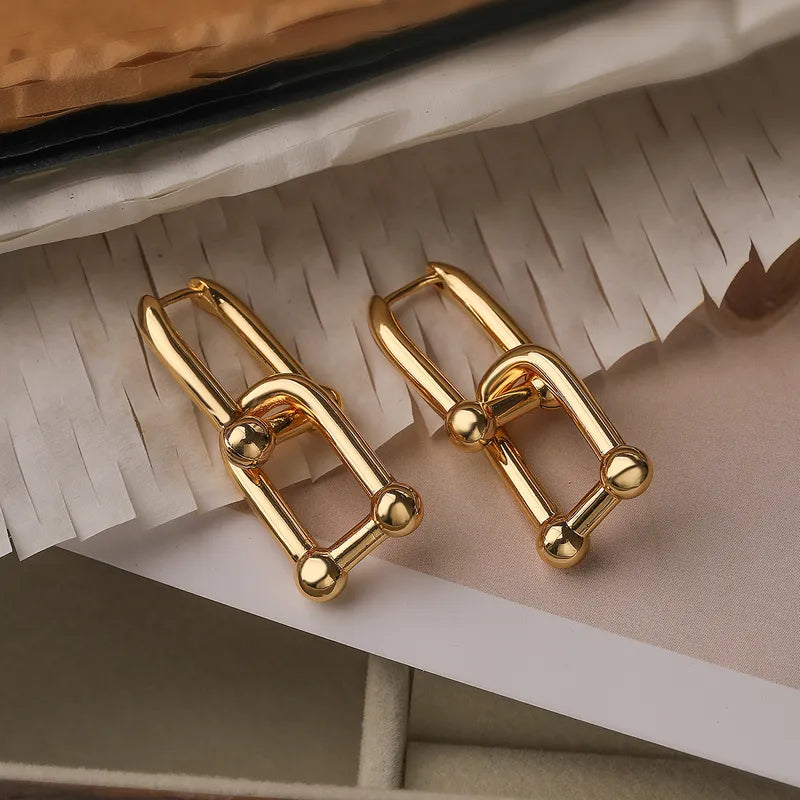 La manille earrings