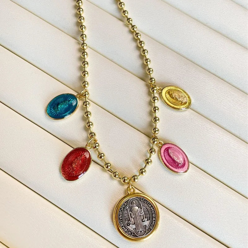 Médailles Vierge necklaces