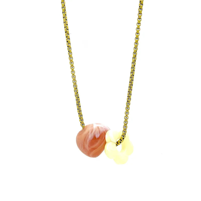 Flowers necklaces