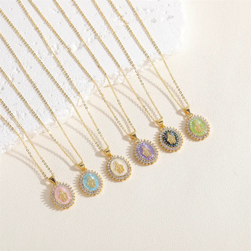 Medaille necklace