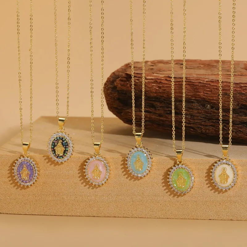 Medaille necklace
