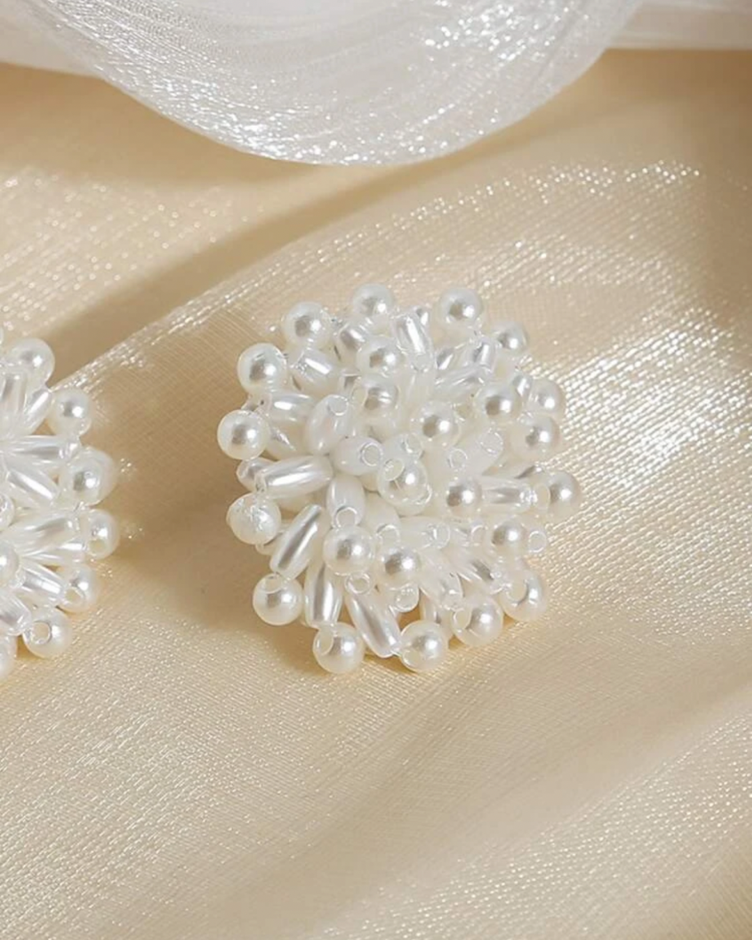 Jolies earrings