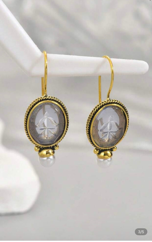 Olivia earrings