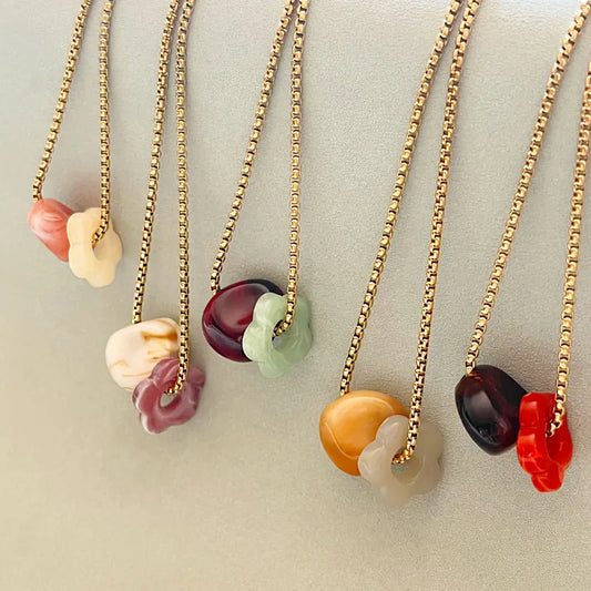 Flowers necklaces